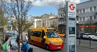 Majówka z nowymi autobusami do Puszczy Kampinoskiej i transportem rowerów